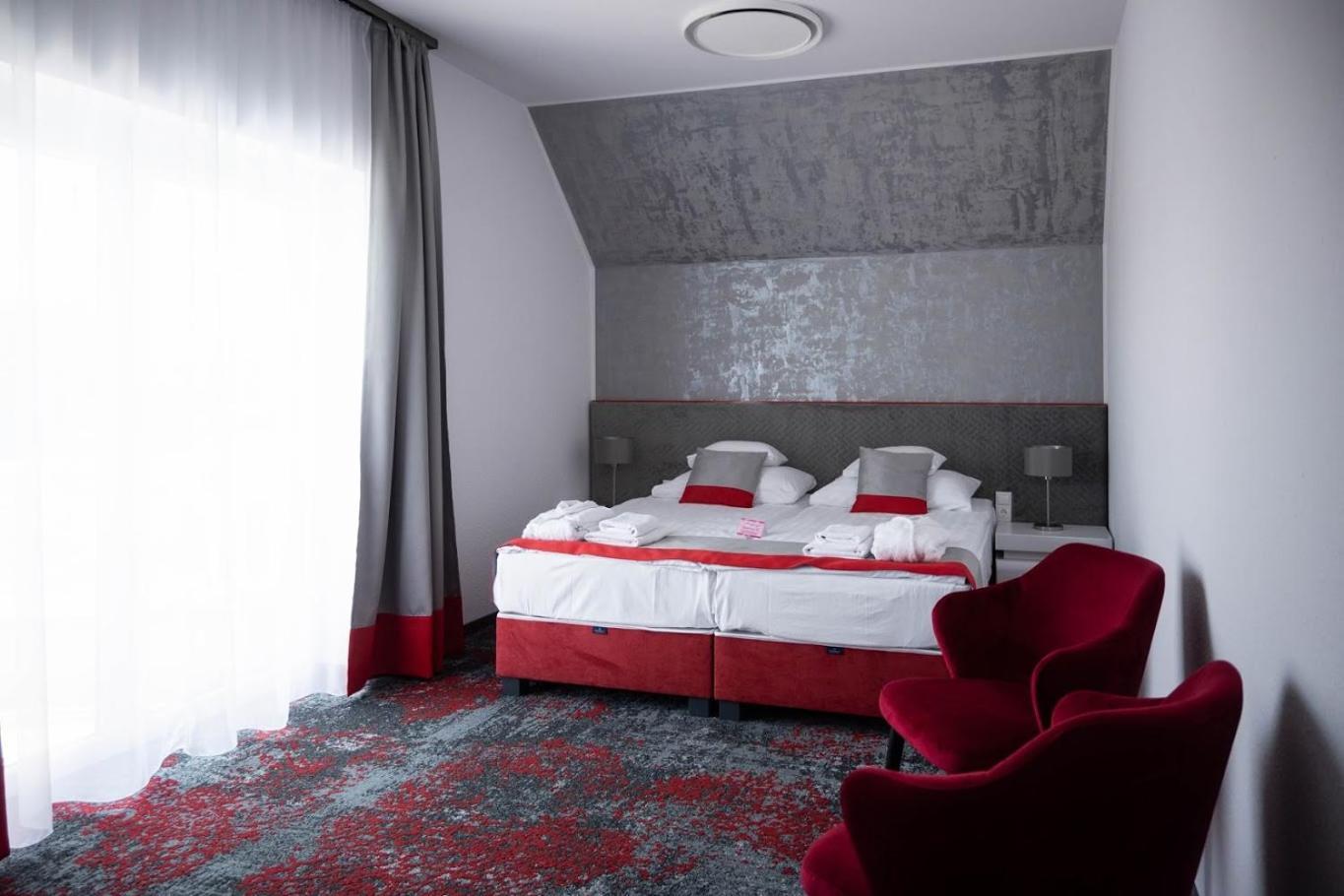 Liget Wellness Es Konferencia Hotel Szarvas Exterior photo